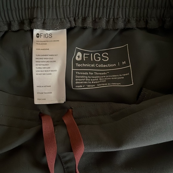 FIGS Yola skinny scrub pants - Picture 3 of 3